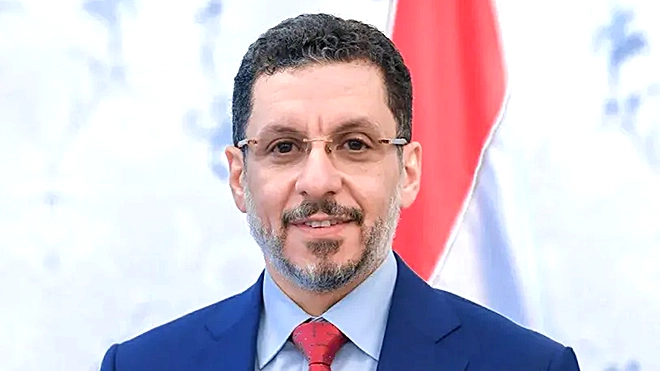 العليمي يعين أحمد بن مبارك مستشارا له